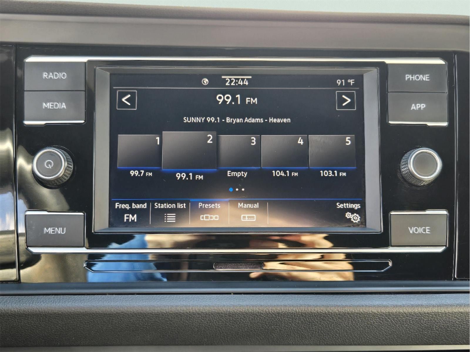 Used 2021 Volkswagen Jetta R-Line FWD image 14