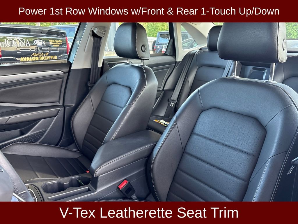 Used 2023 Volkswagen Jetta SE FWD image 13