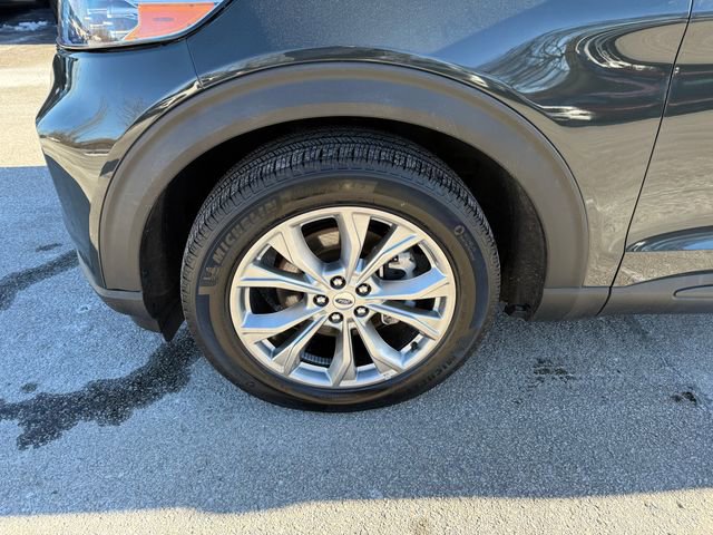 Certified 2022 Ford Explorer XLT w/ Equipment Group 202A image 26