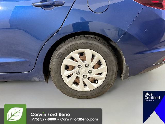 Used 2019 Hyundai Elantra SE image 32