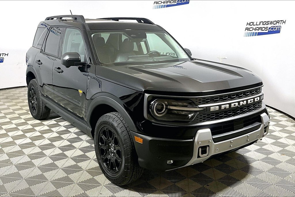 Certified 2025 Ford Bronco Sport Badlands w/ Badlands Tech Package AWD/4WD image 3