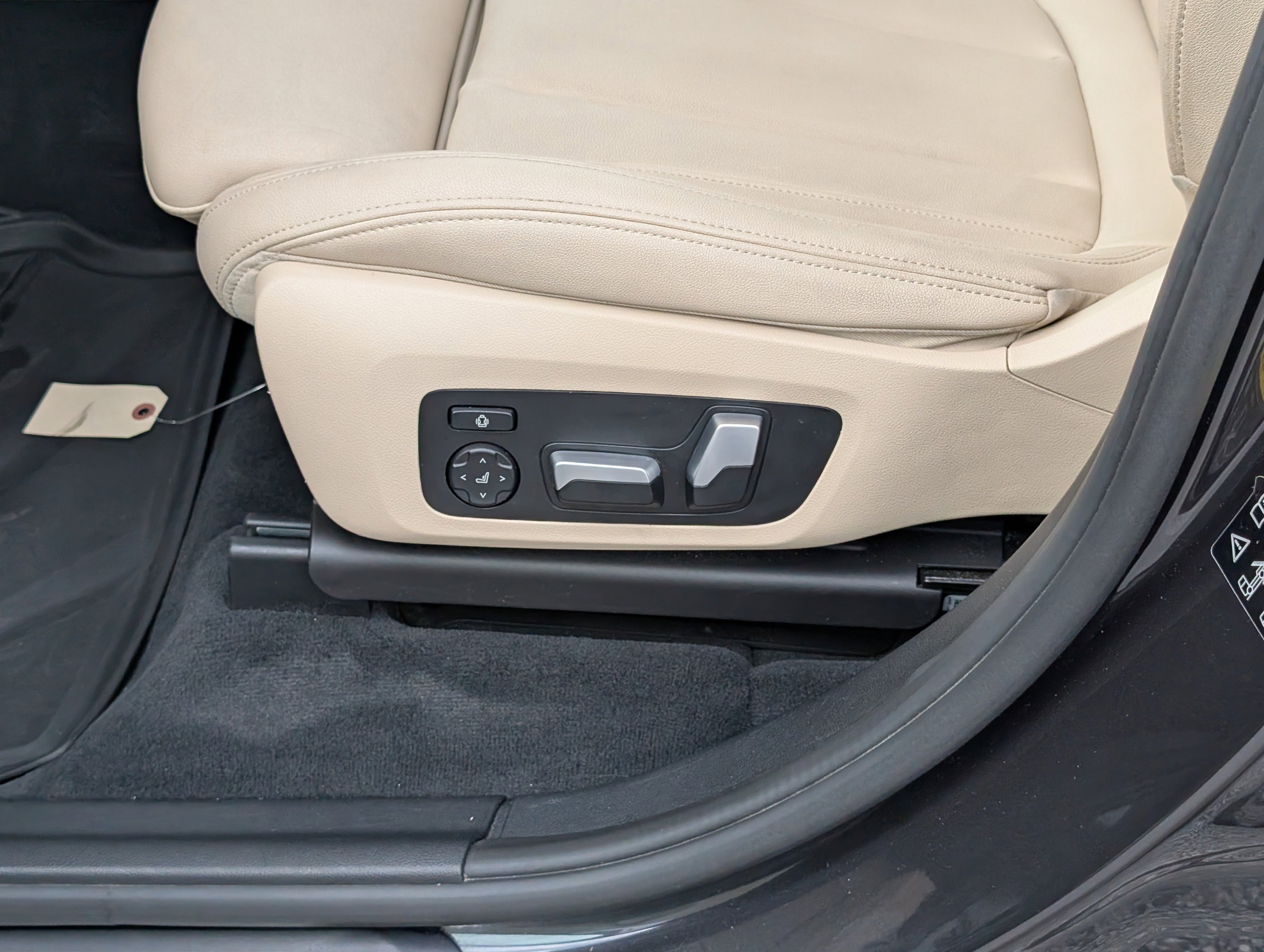 Used 2021 BMW X3 xDrive30i w/ Premium Package image 24