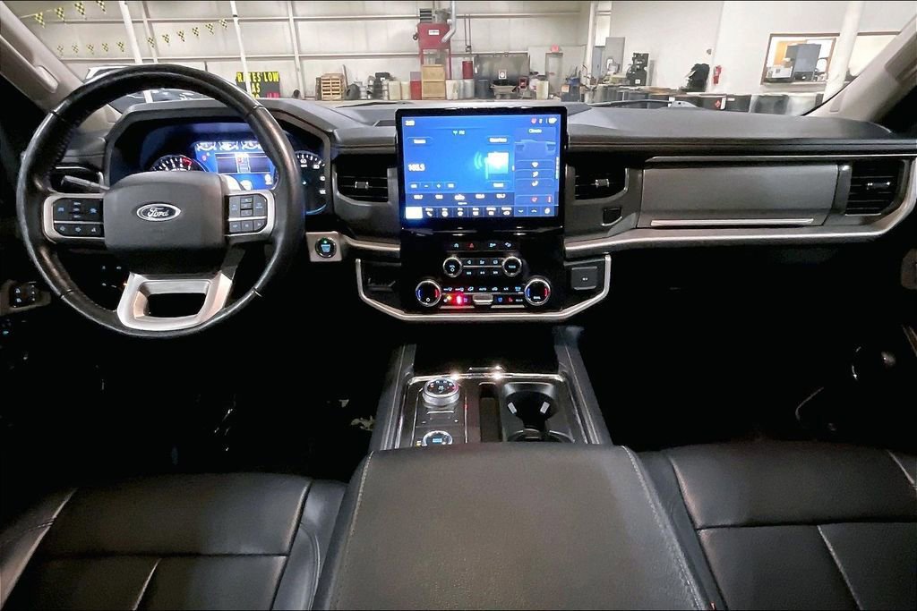 Certified 2024 Ford Expedition Max XLT image 14