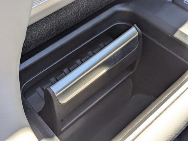 Certified 2025 Ford Expedition Active image 15