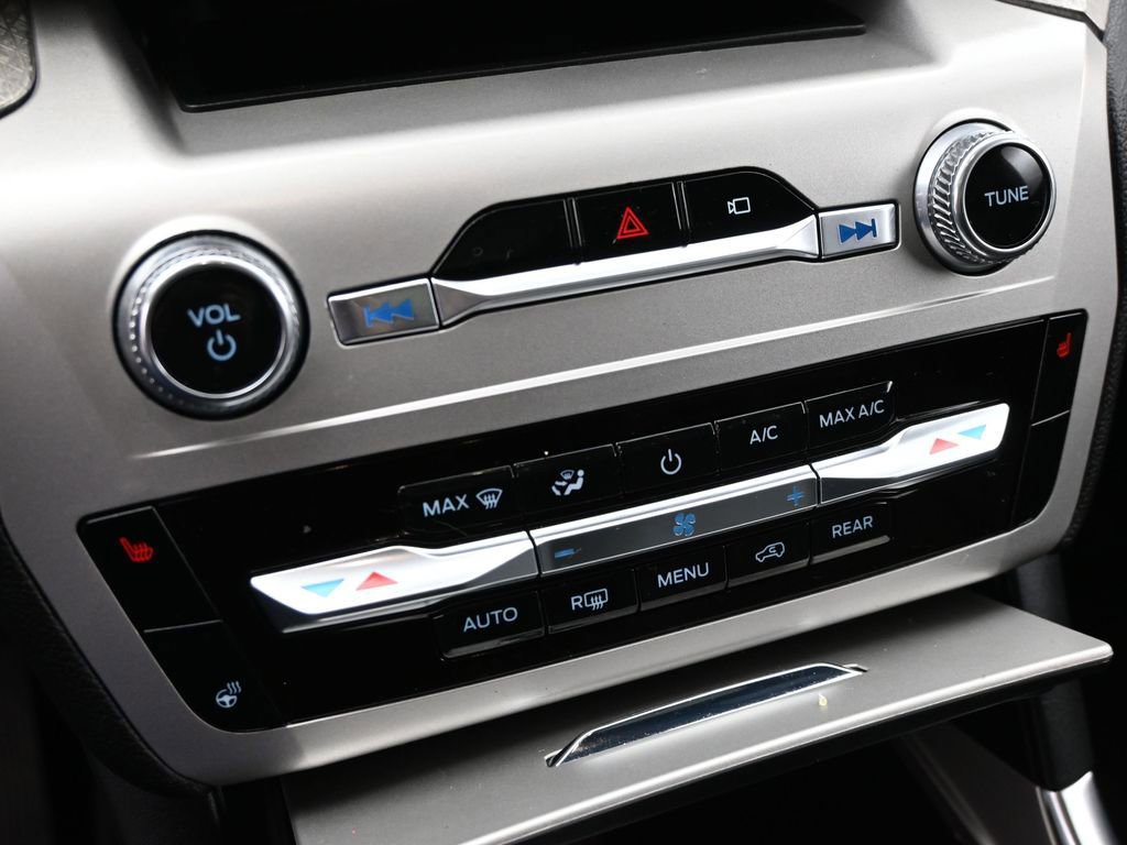 Certified 2022 Ford Explorer Timberline image 18