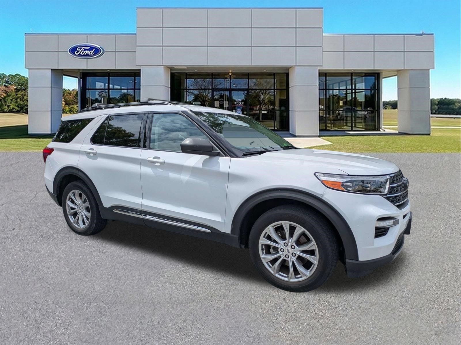 Certified 2020 Ford Explorer XLT w/ Equipment Group 202A