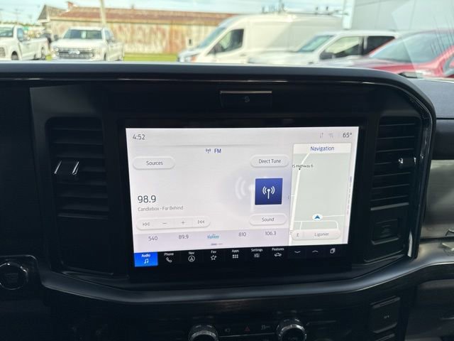 Certified 2025 Ford F350 Lariat w/ Chrome Package image 28