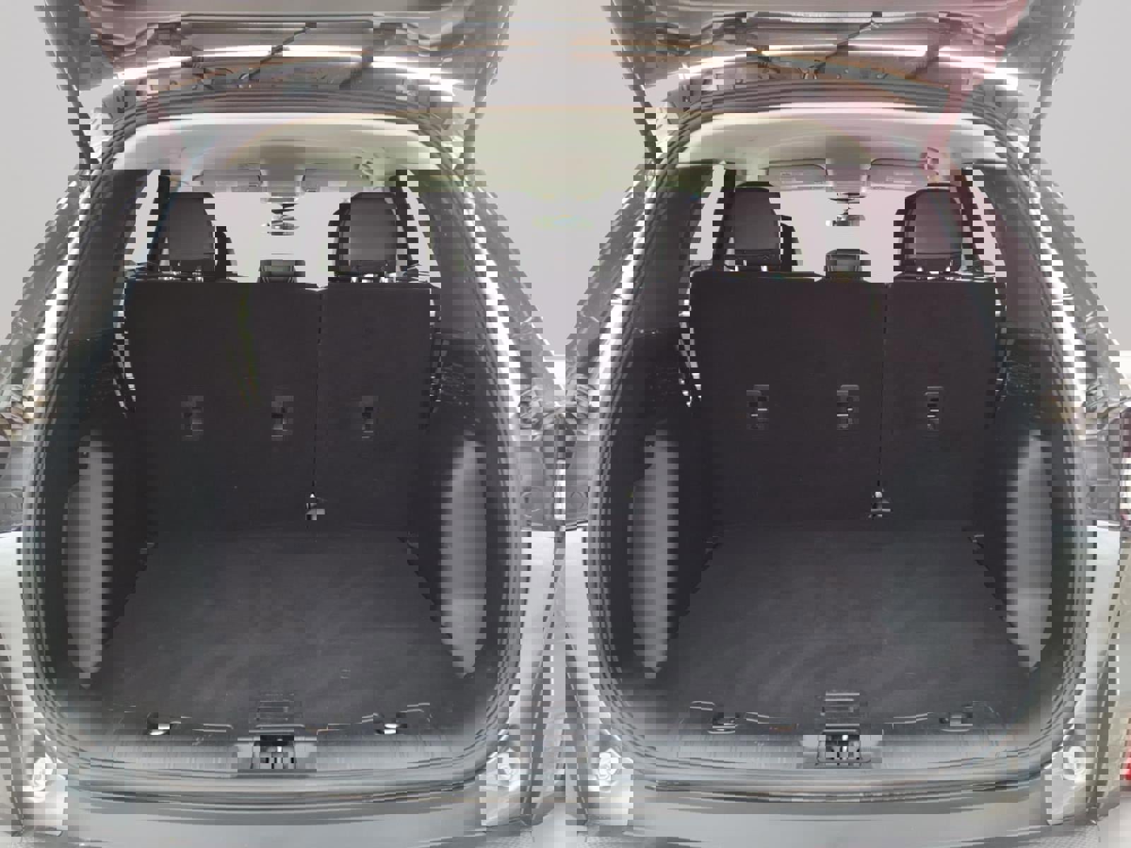 Certified 2022 Ford Escape SEL image 9