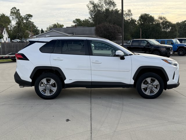 Used 2024 Toyota RAV4 LE AWD/4WD image 6