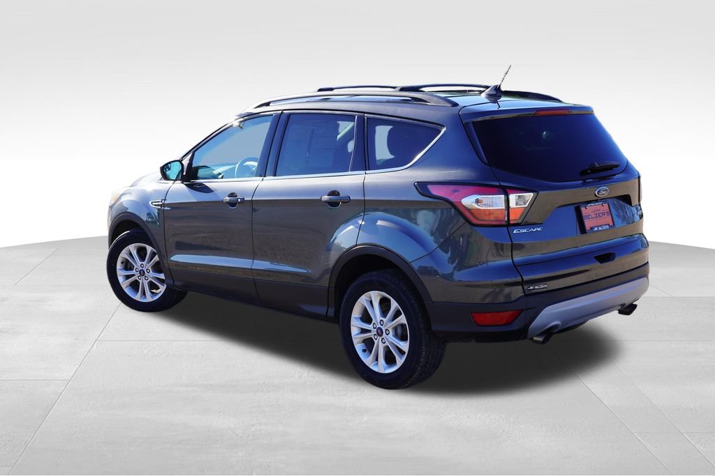 Certified 2018 Ford Escape SE w/ SE Sync 3 Package AWD/4WD image 7