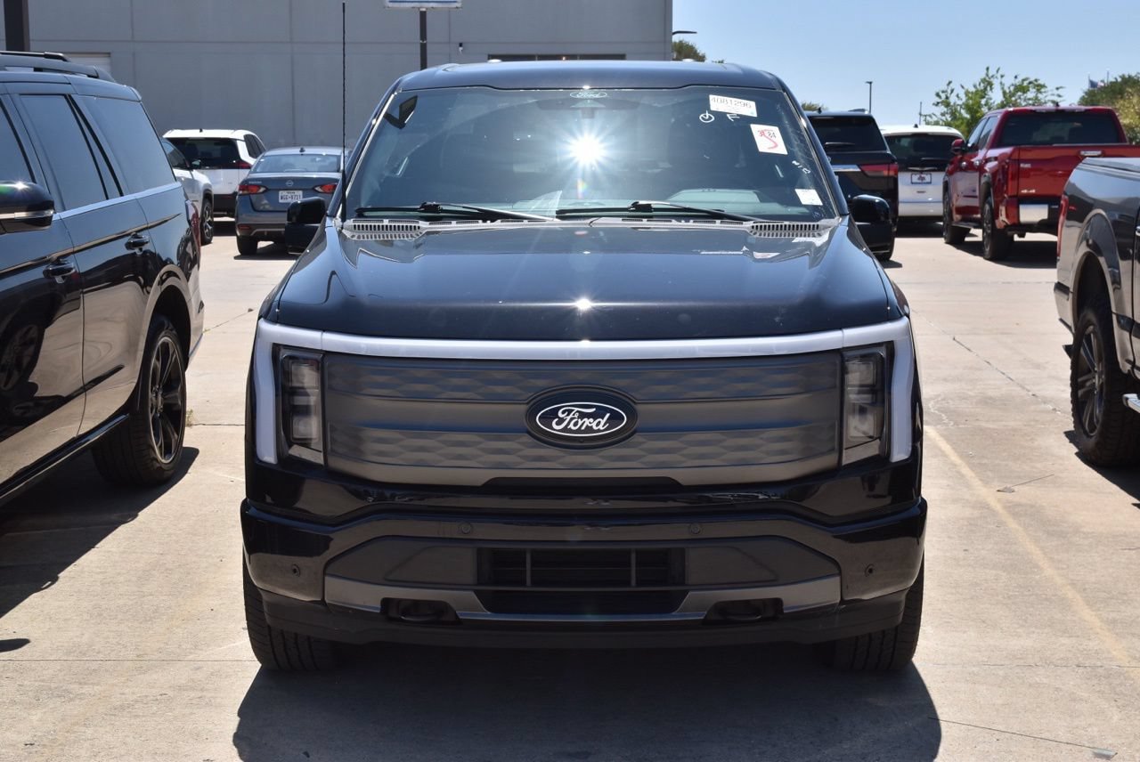 Certified 2025 Ford F150 Lightning Lariat AWD/4WD image 3