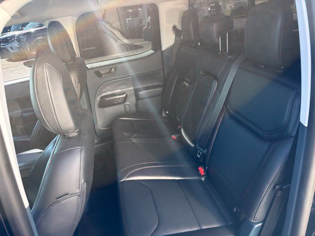 Certified 2025 Ford Maverick Lariat w/ Black Appearance Package AWD/4WD image 14