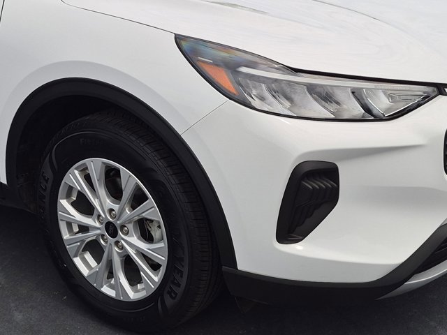 Certified 2024 Ford Escape Active FWD image 10