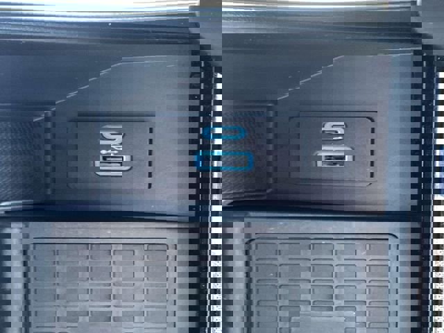 Certified 2022 Ford F150 Platinum w/ Equipment Group 701A High image 34