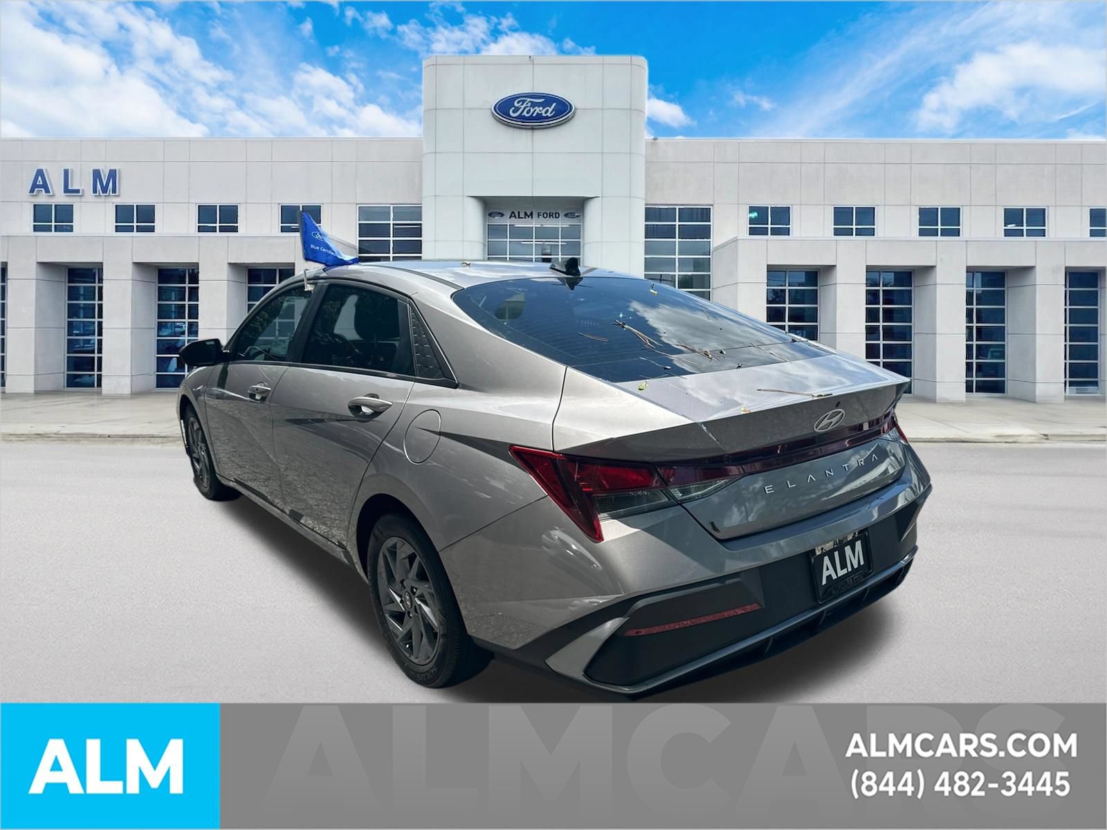 Used 2024 Hyundai Elantra SEL FWD image 8