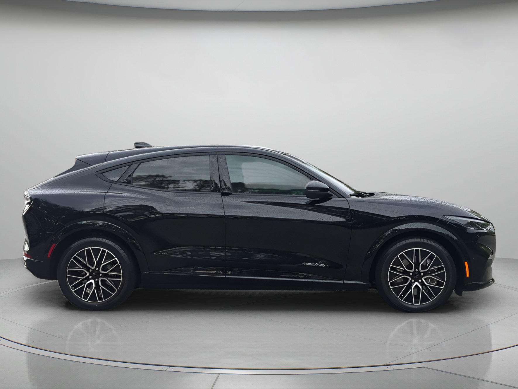 Certified 2024 Ford Mustang Mach-E Premium AWD/4WD image 39