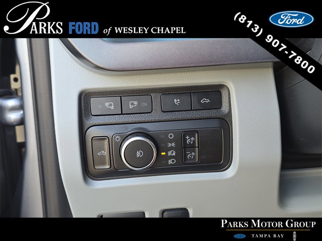 Certified 2024 Ford F350 Limited image 31