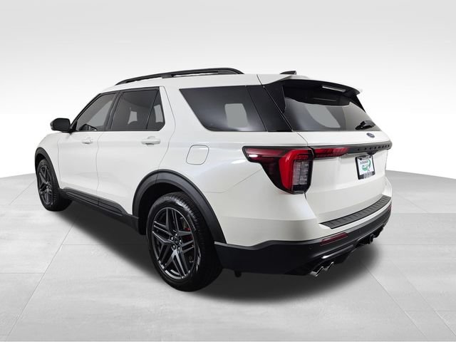 Certified 2025 Ford Explorer ST AWD/4WD image 5