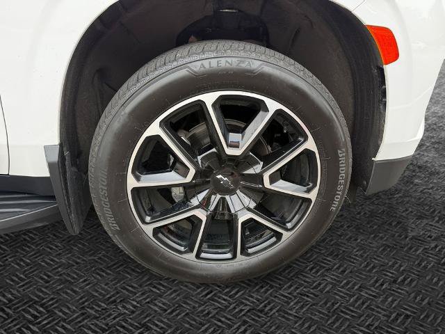 Used 2024 Chevrolet Tahoe RST w/ Luxury Package AWD/4WD image 11