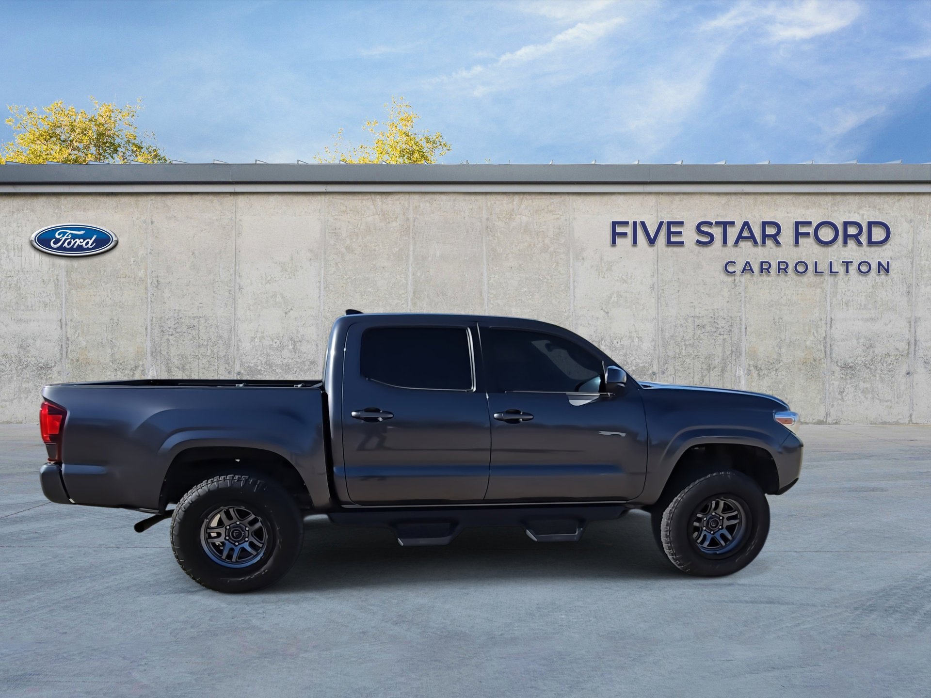 Used 2021 Toyota Tacoma SR w/ SR Convenience Package image 10
