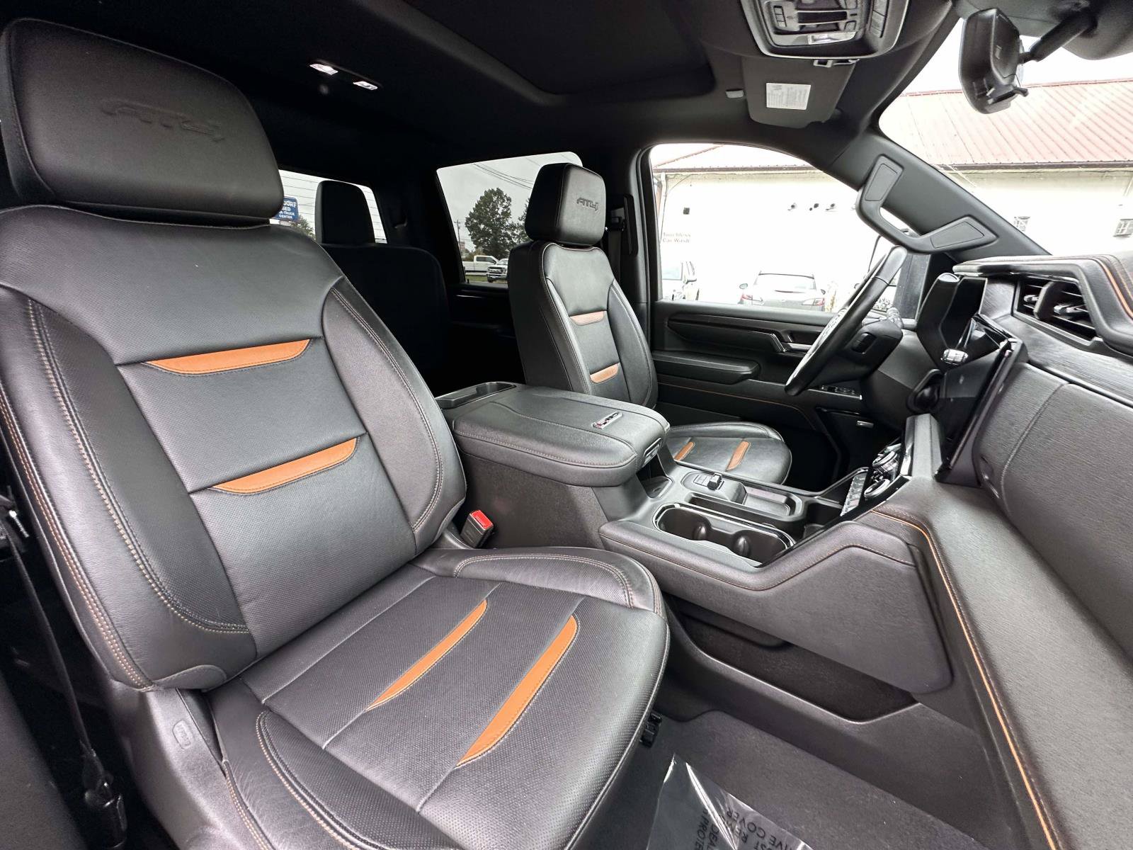 Used 2024 GMC Sierra 2500 AT4 w/ AT4 Premium Plus Package AWD/4WD image 27