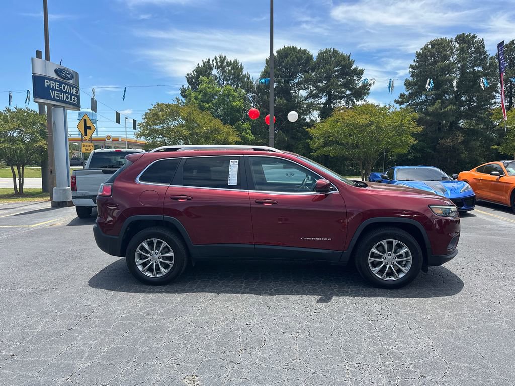 Used 2021 Jeep Cherokee Latitude Lux w/ Comfort/Convenience Group AWD/4WD image 8