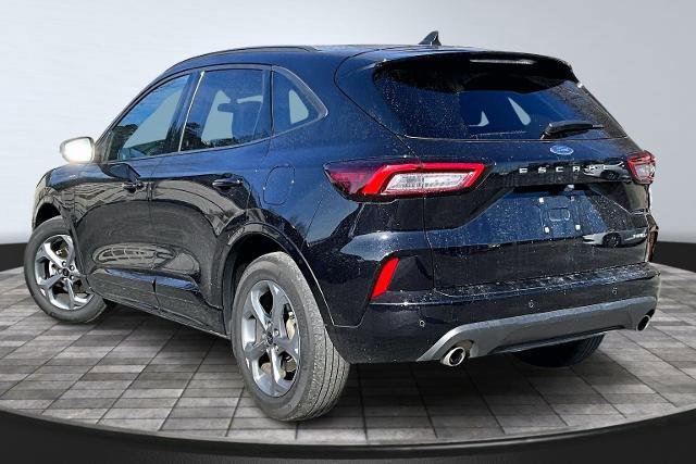 Certified 2023 Ford Escape ST-Line w/ Tech Pack #1 image 4