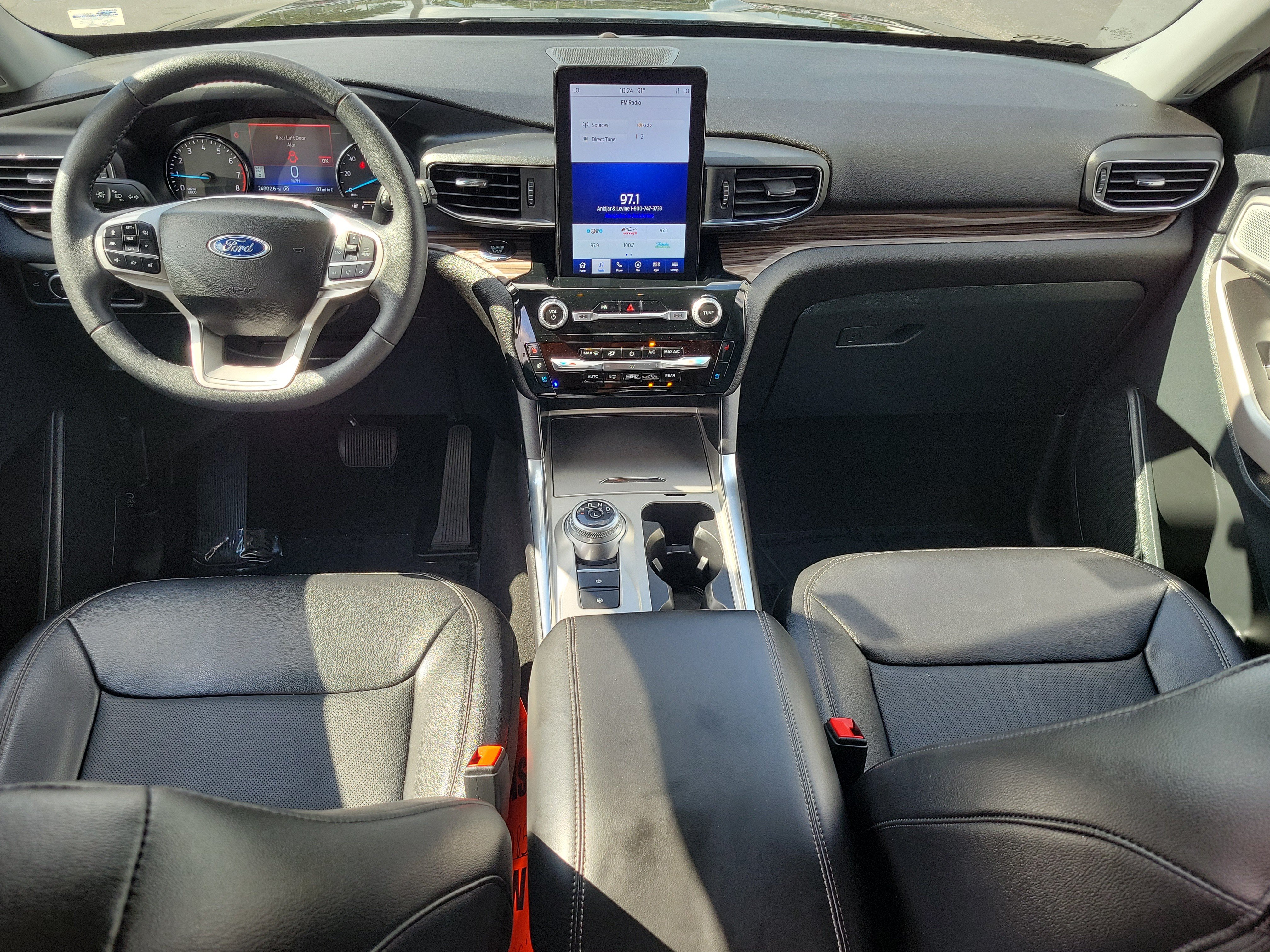 Certified 2023 Ford Explorer Limited w/ Limited Technology Package RWD image 15