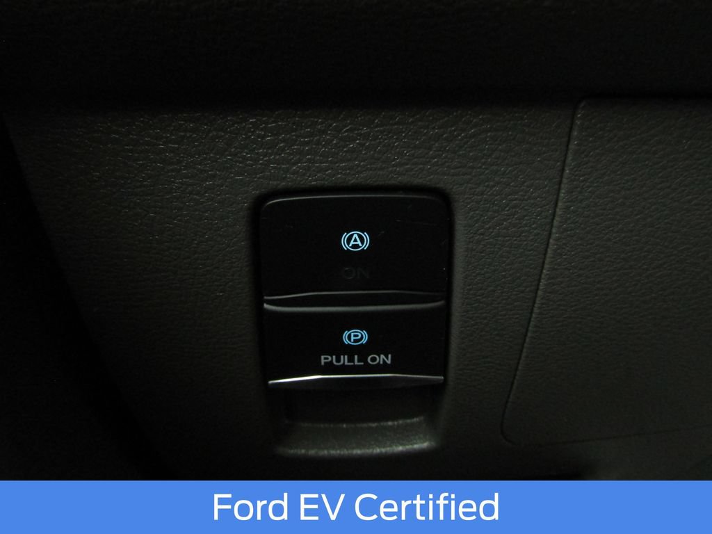 Certified 2024 Ford E-Transit Low Roof RWD image 32