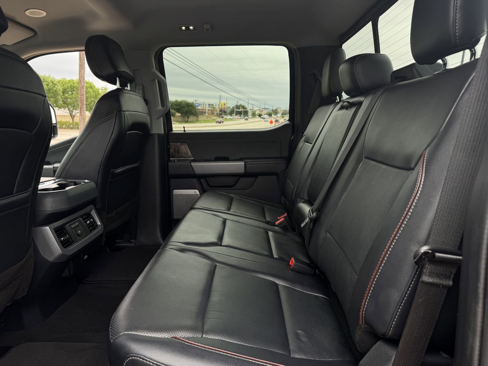 Certified 2024 Ford F250 Lariat w/ Lariat Ultimate Package AWD/4WD image 29