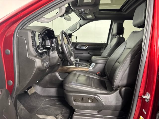 Used 2022 Chevrolet Silverado 1500 RST w/ Convenience Package II AWD/4WD image 11