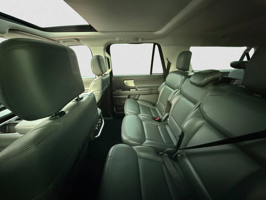 Certified 2025 Ford Expedition Max Active image 8