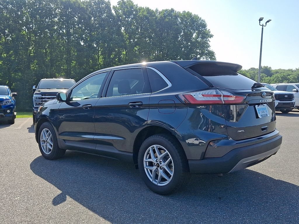 Certified 2023 Ford Edge SEL w/ Convenience Package AWD/4WD image 4