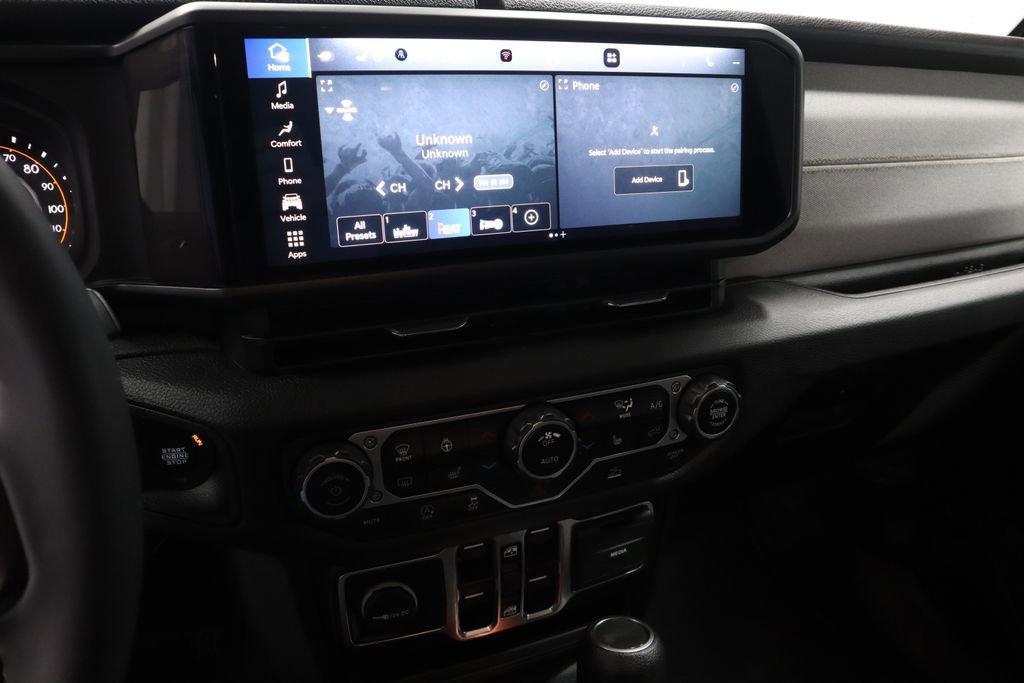 Used 2024 Jeep Wrangler Sport S image 32