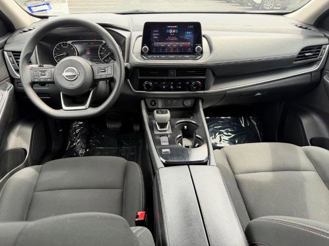 Used 2024 Nissan Rogue S FWD image 10