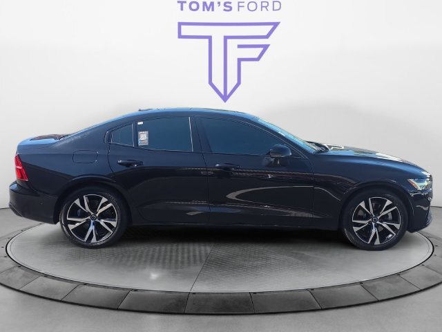 Used 2024 Volvo S60 B5 Plus AWD/4WD image 8