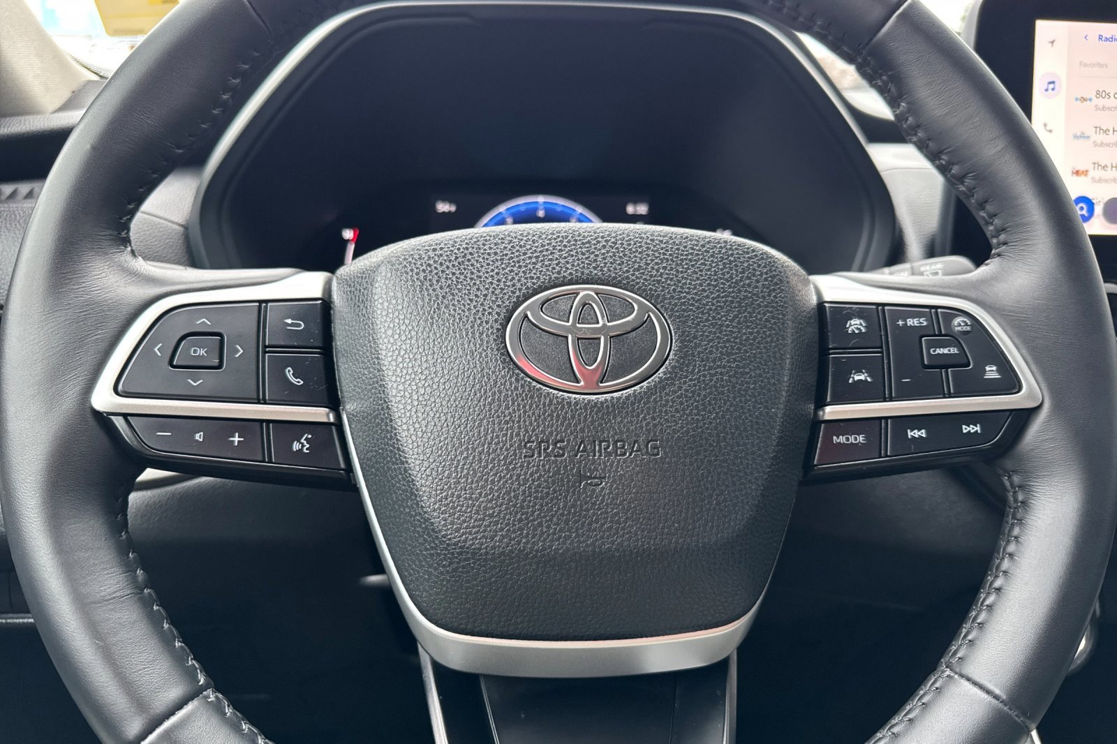 Used 2024 Toyota Grand Highlander AWD image 26