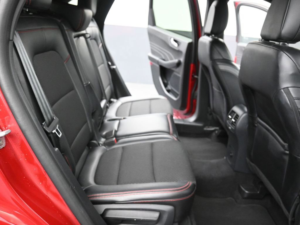Certified 2025 Ford Escape ST-Line image 12