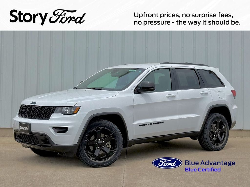 Used 2020 Jeep Grand Cherokee Laredo AWD/4WD image 1