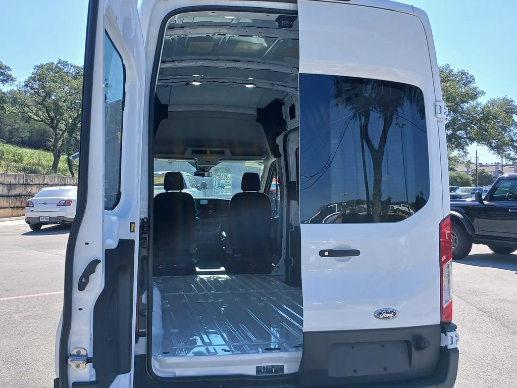 Certified 2025 Ford Transit 350 148 High Roof RWD image 9