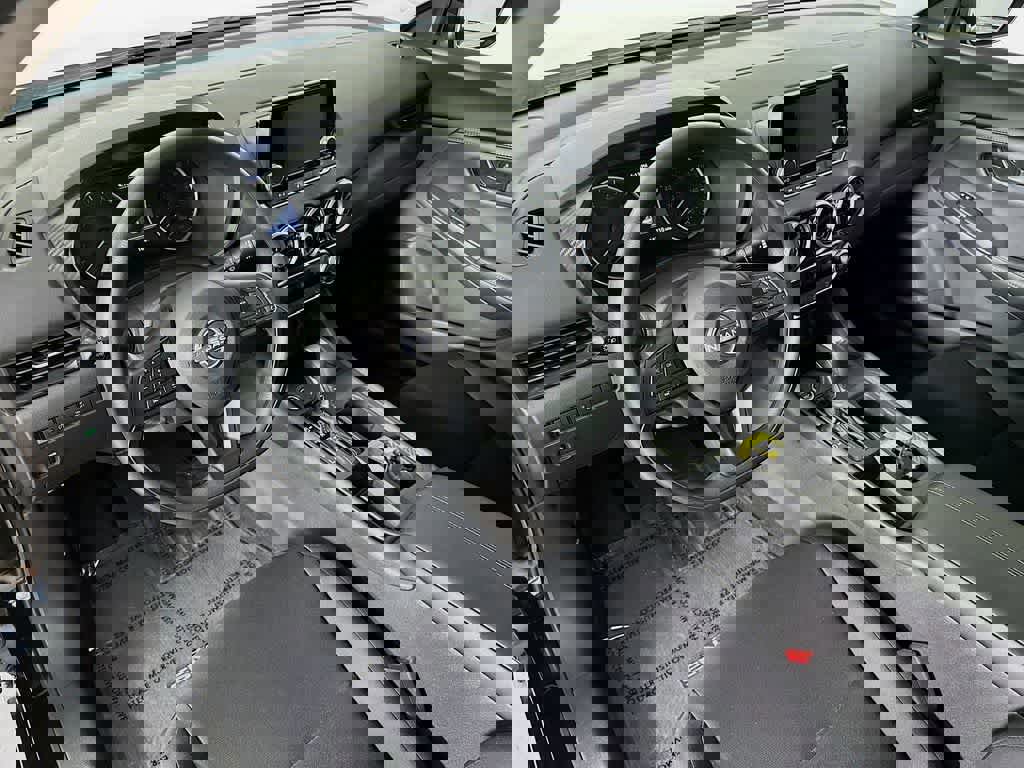 Used 2024 Nissan Sentra S image 9