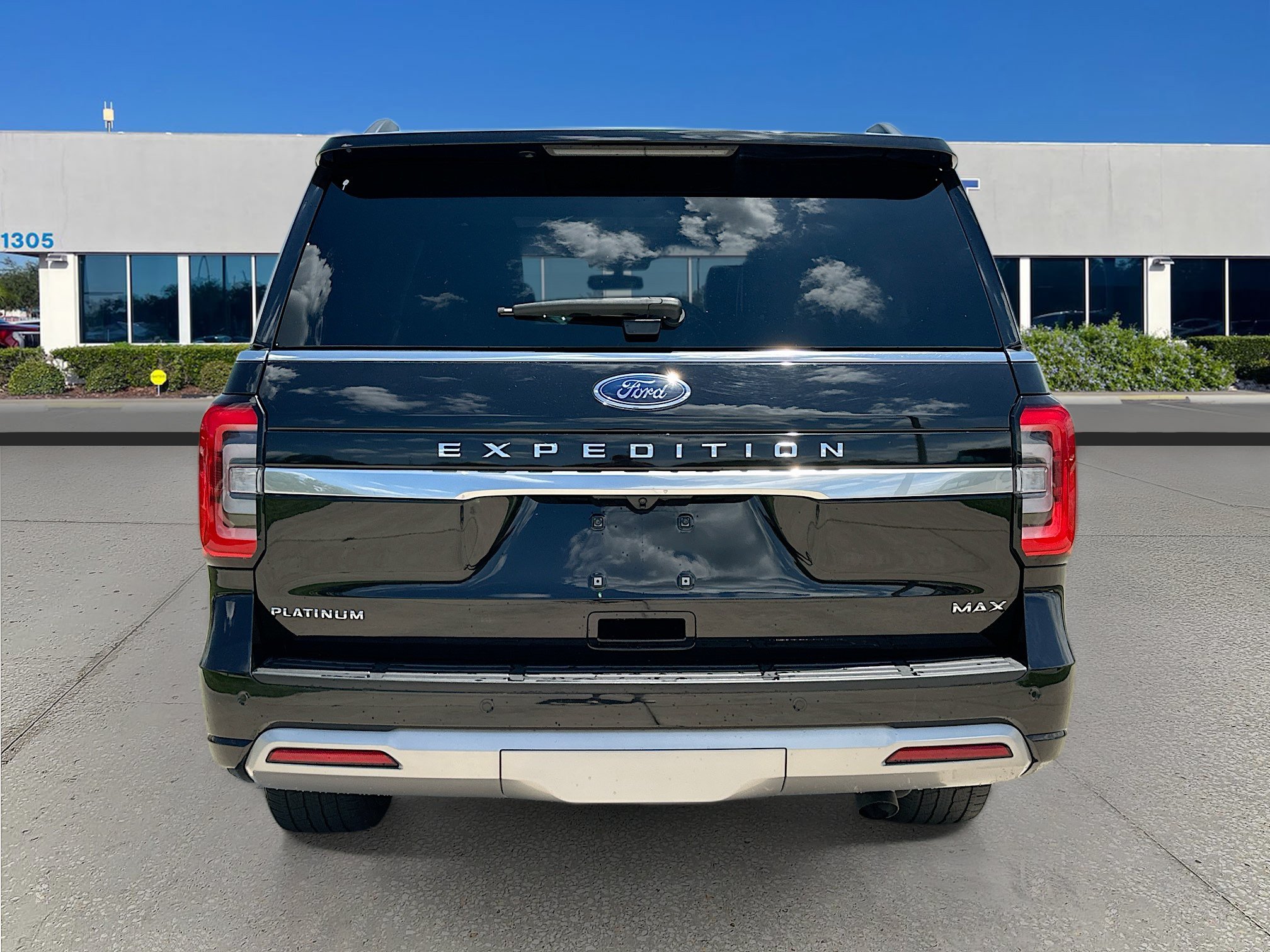 Certified 2024 Ford Expedition Max Platinum AWD/4WD image 6