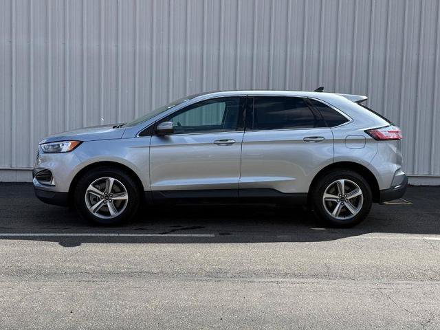 Certified 2024 Ford Edge SEL w/ Convenience Package AWD/4WD image 2