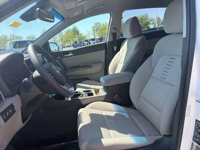 Used 2021 Kia Sportage LX w/ LX Fwd Popular Package image 19