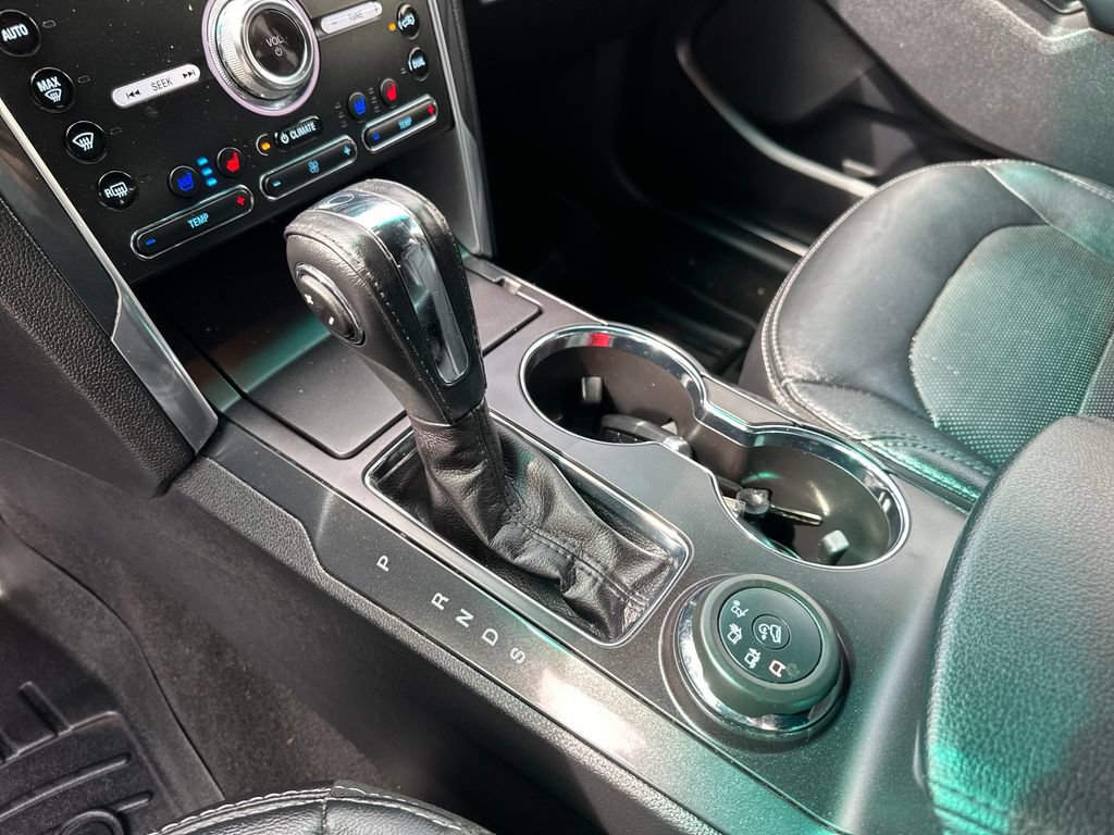 Certified 2019 Ford Explorer Limited AWD/4WD image 14