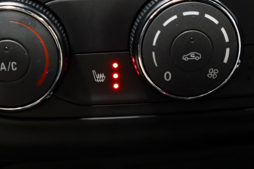 Used 2025 Chevrolet Trax RS w/ Driver Confidence Package image 11