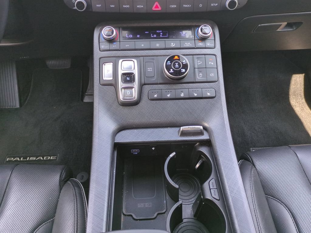 Used 2024 Hyundai Palisade Limited AWD/4WD image 22
