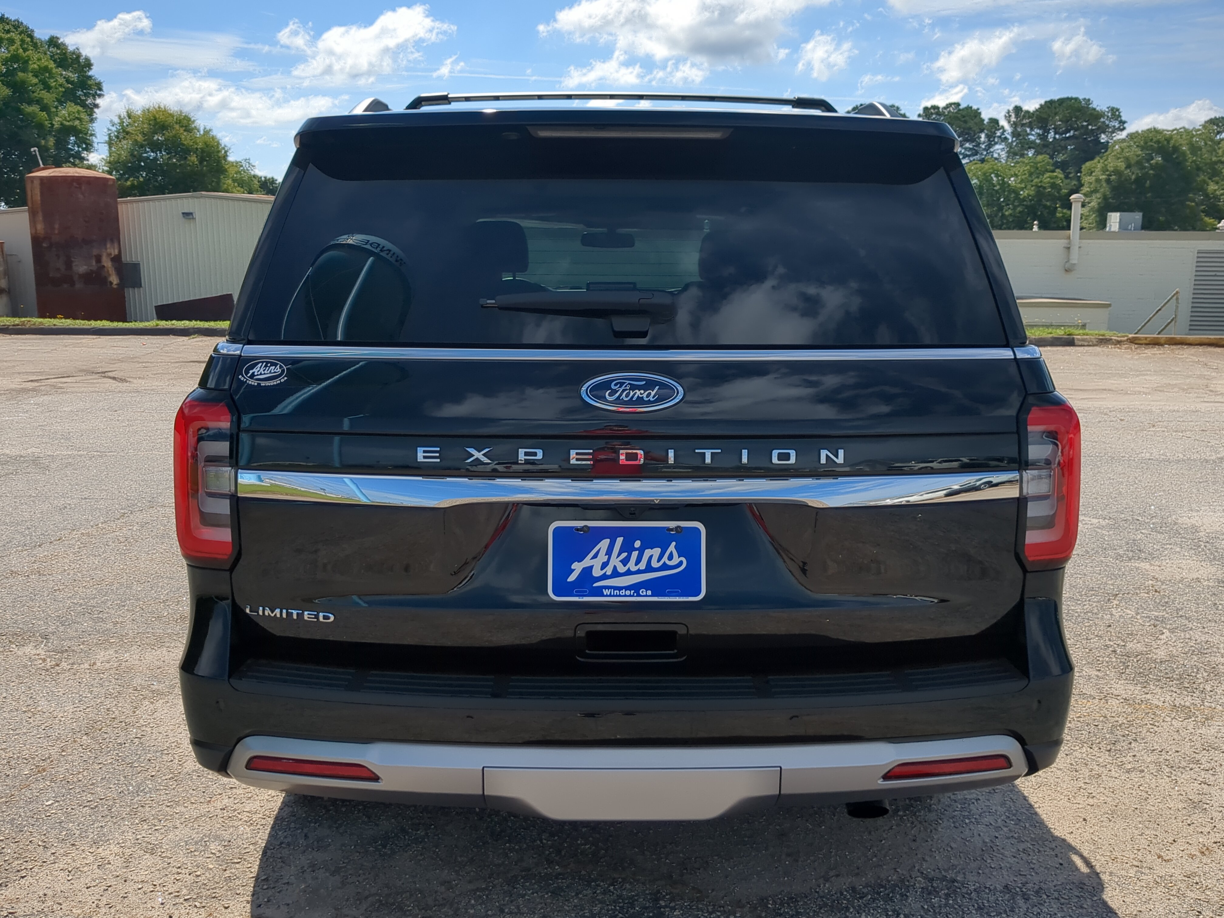 Certified 2023 Ford Expedition Limited RWD image 4