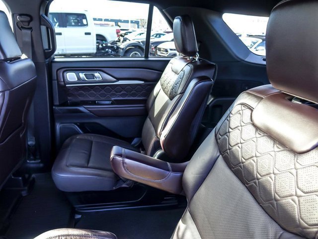 Certified 2025 Ford Explorer Platinum w/ Ultimate Package image 18