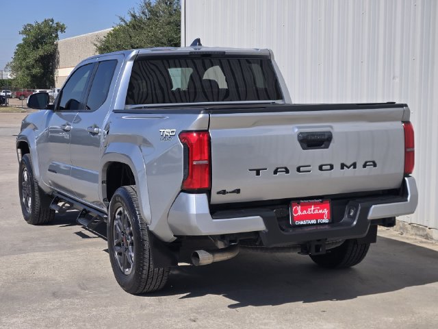 Used 2024 Toyota Tacoma TRD Sport AWD/4WD image 7